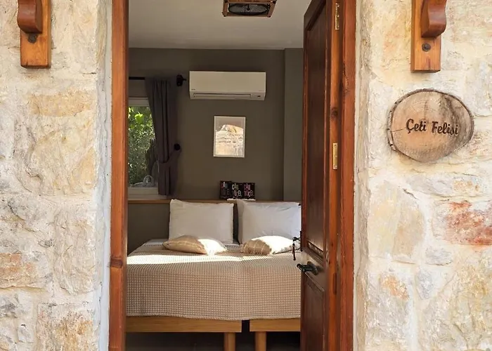 Feli Eski Adult Only Otel *