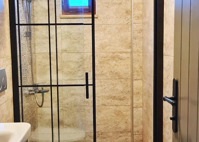 Feli Eski Adult Only ホテル ダッチャ